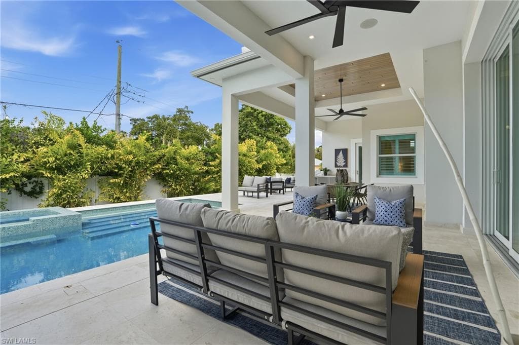 1159 Cypress Woods DR, NAPLES FL 34103-34