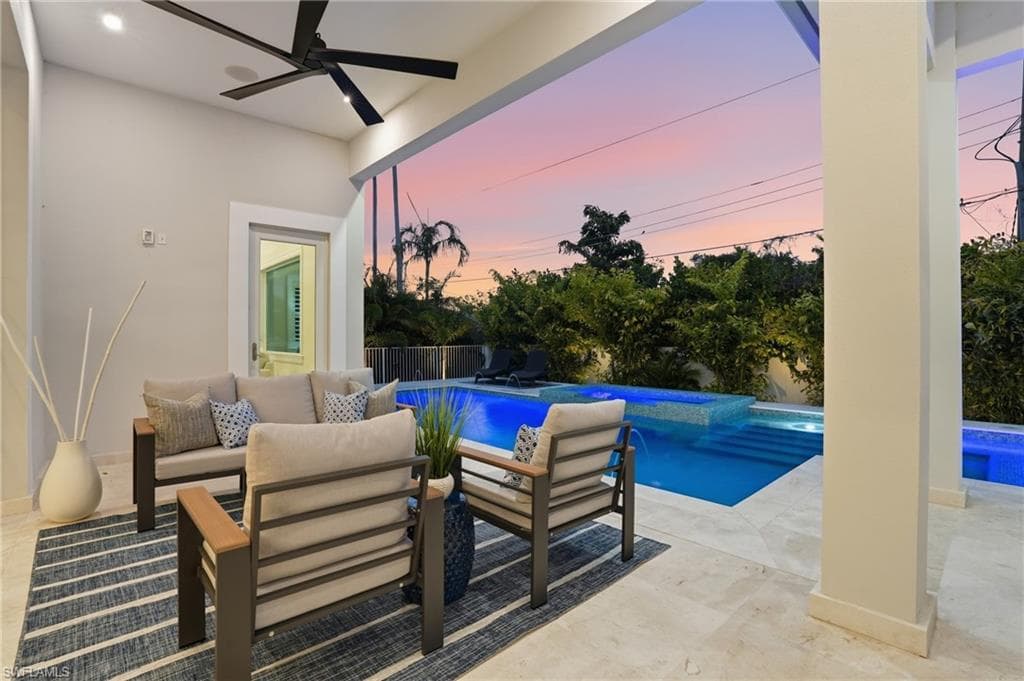 1159 Cypress Woods DR, NAPLES FL 34103-38