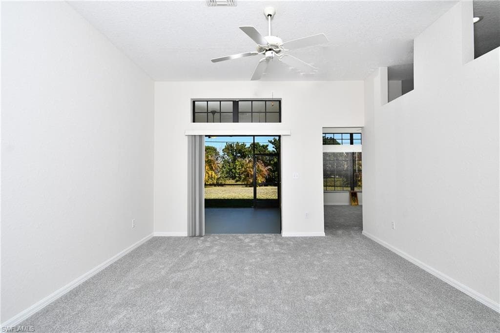 200 Danby RD, LEHIGH ACRES FL 33936-5