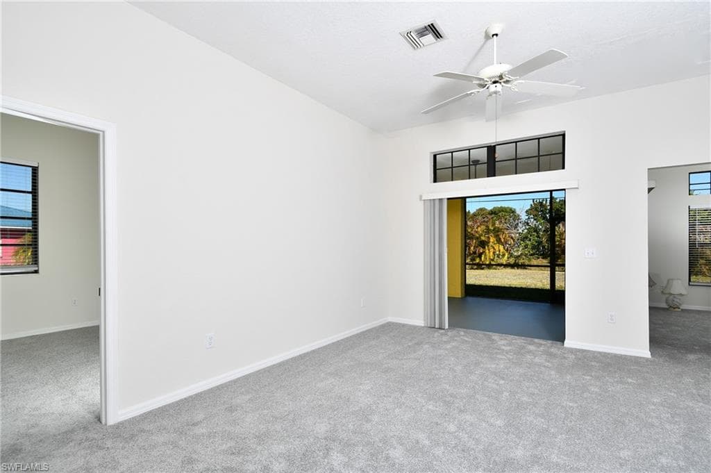 200 Danby RD, LEHIGH ACRES FL 33936-6