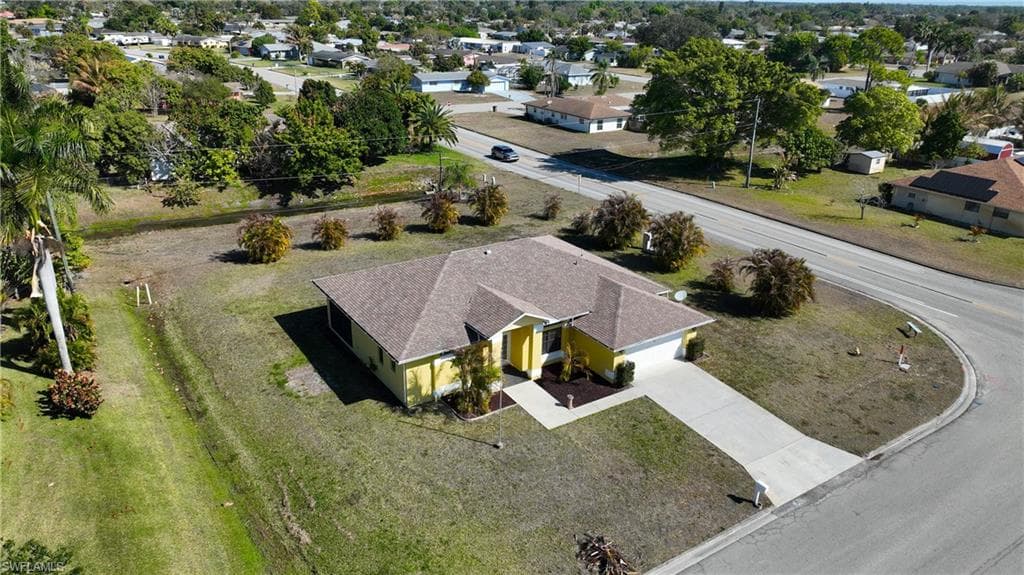 200 Danby RD, LEHIGH ACRES FL 33936-27