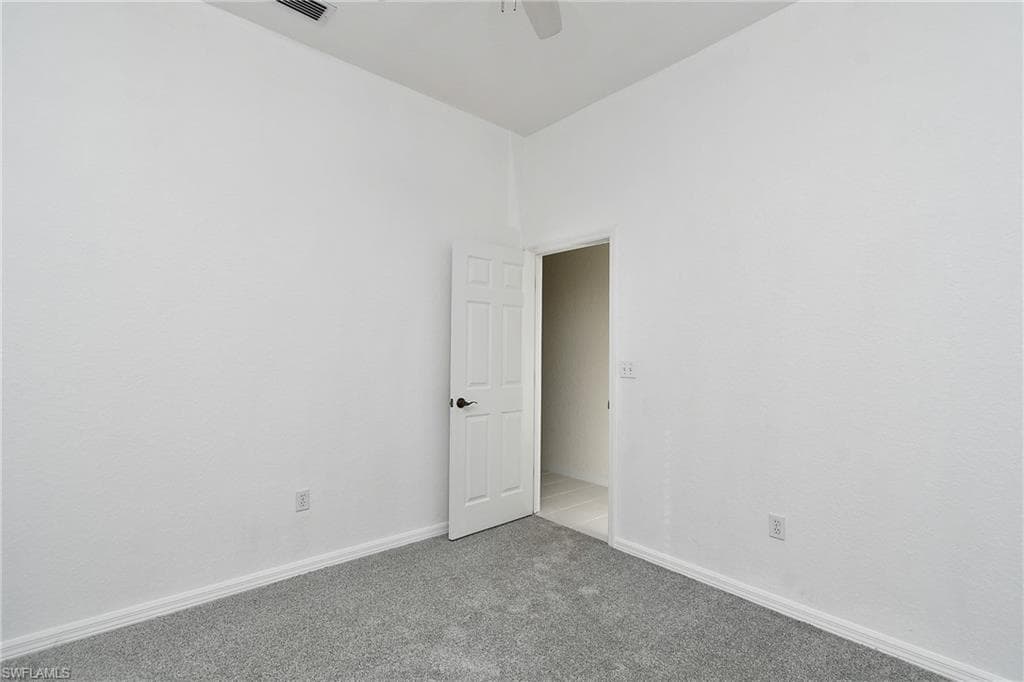 200 Danby RD, LEHIGH ACRES FL 33936-19