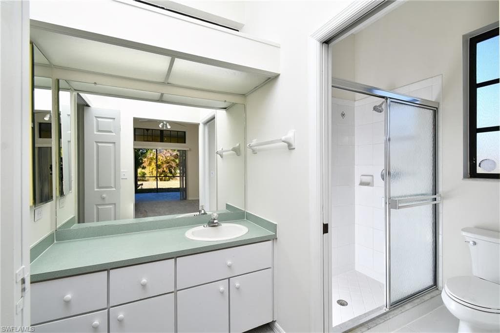 200 Danby RD, LEHIGH ACRES FL 33936-13