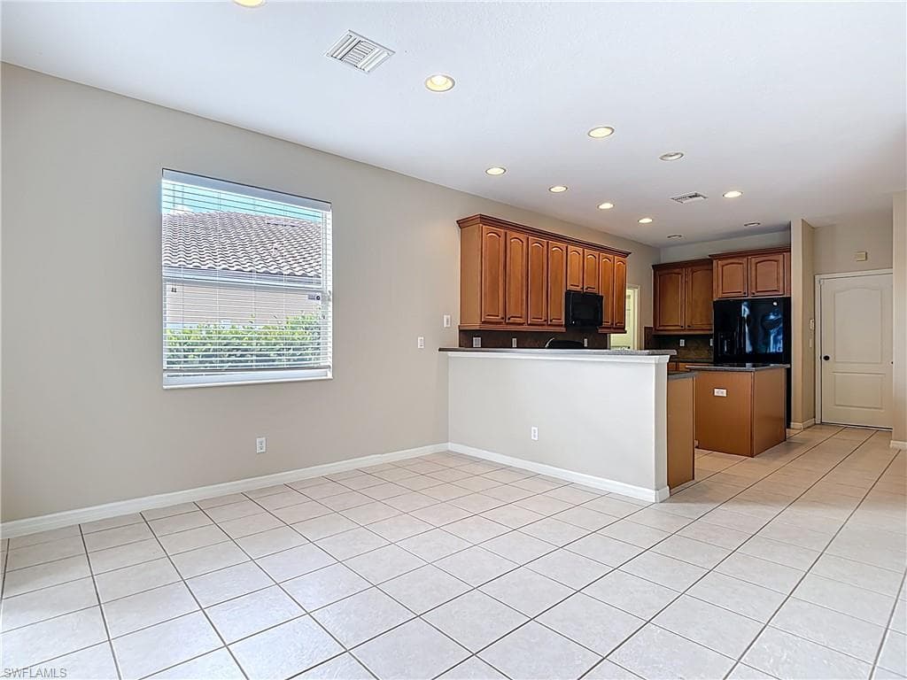 2798 Via Piazza LOOP, FORT MYERS FL 33905-19