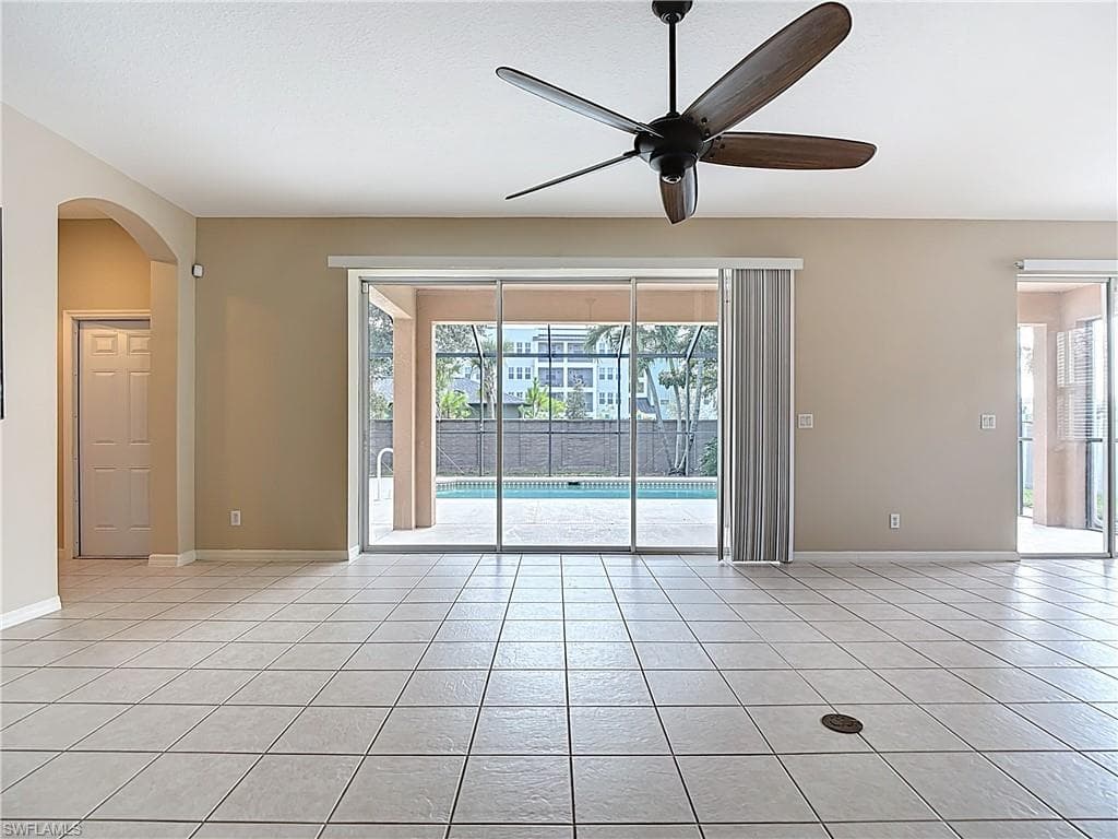 2798 Via Piazza LOOP, FORT MYERS FL 33905-14