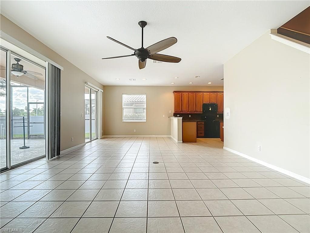 2798 Via Piazza LOOP, FORT MYERS FL 33905-10