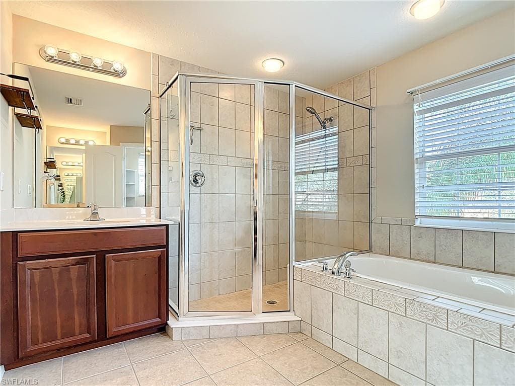 2798 Via Piazza LOOP, FORT MYERS FL 33905-43