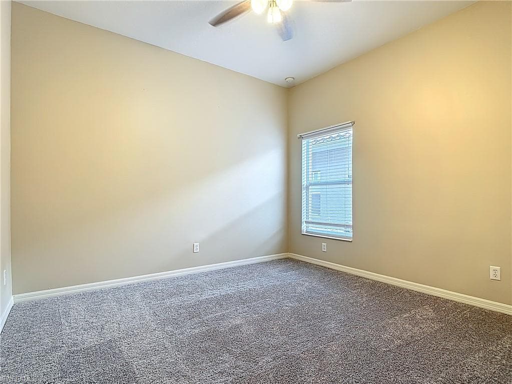 2798 Via Piazza LOOP, FORT MYERS FL 33905-30