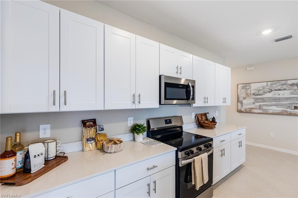 11913 Savanna Lakes BLVD, LEHIGH ACRES FL 33974-3