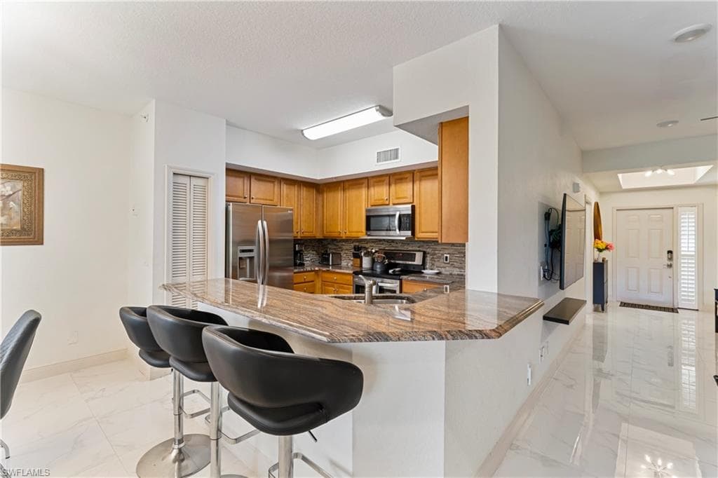 1190 Egrets Walk CIR # 103, NAPLES FL 34108-5