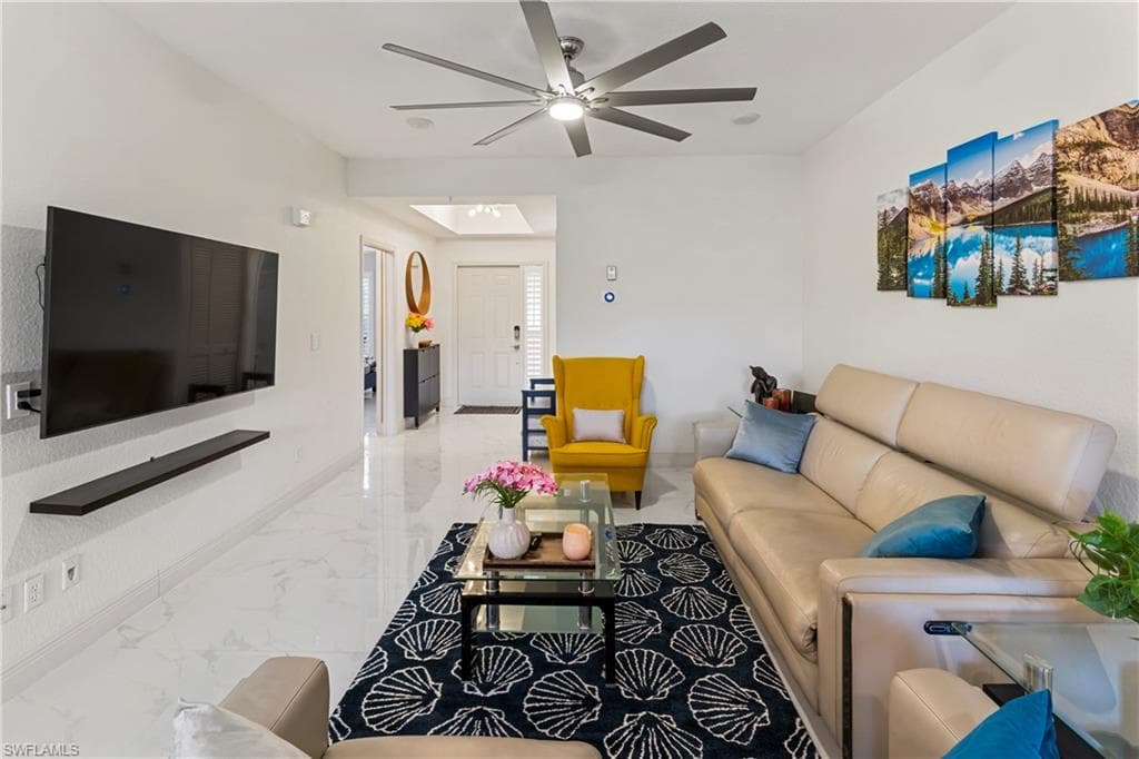 1190 Egrets Walk CIR # 103, NAPLES FL 34108-4