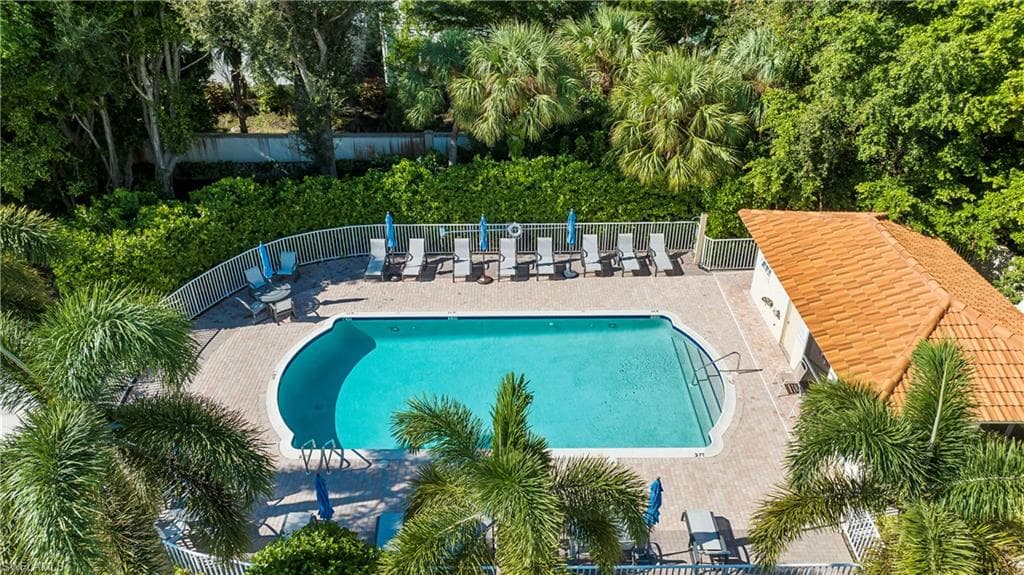 1190 Egrets Walk CIR # 103, NAPLES FL 34108-29