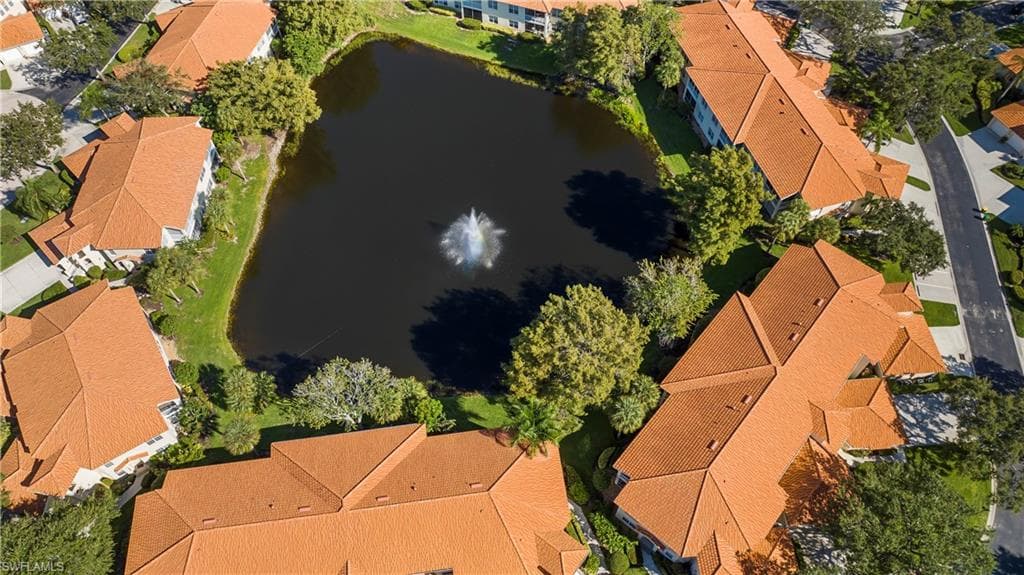 1190 Egrets Walk CIR # 103, NAPLES FL 34108-33