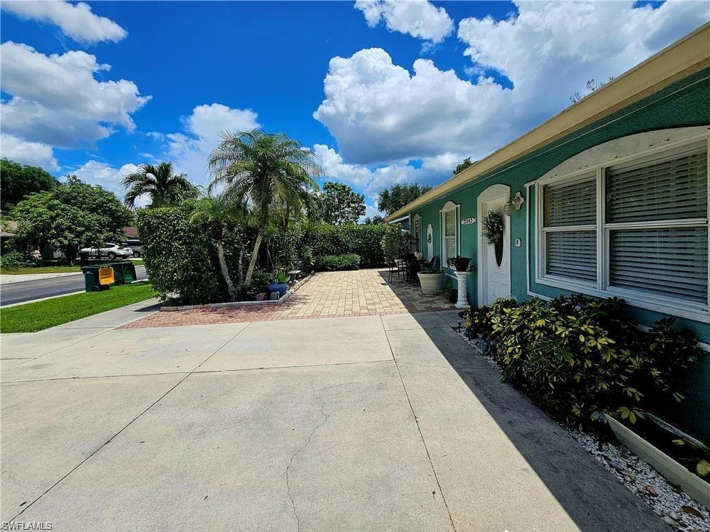 12043 Sitterley ST, NAPLES FL 34113-2