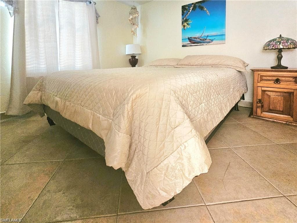 12043 Sitterley ST, NAPLES FL 34113-14