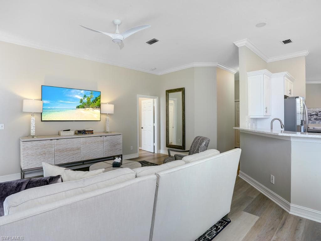 1051 Egrets Walk CIR # 201, NAPLES FL 34108-10