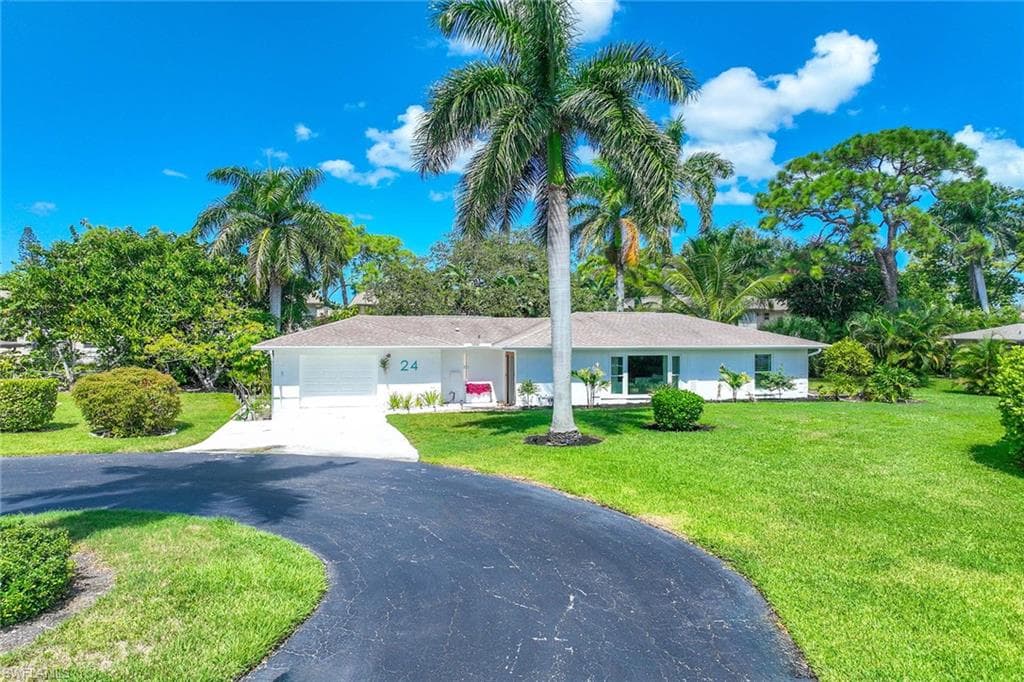 24 RIVARD RD, NAPLES FL 34112-1
