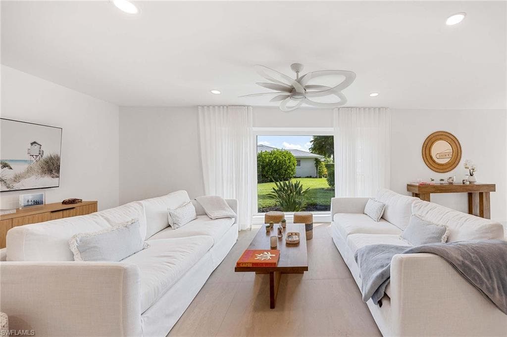 24 RIVARD RD, NAPLES FL 34112-6