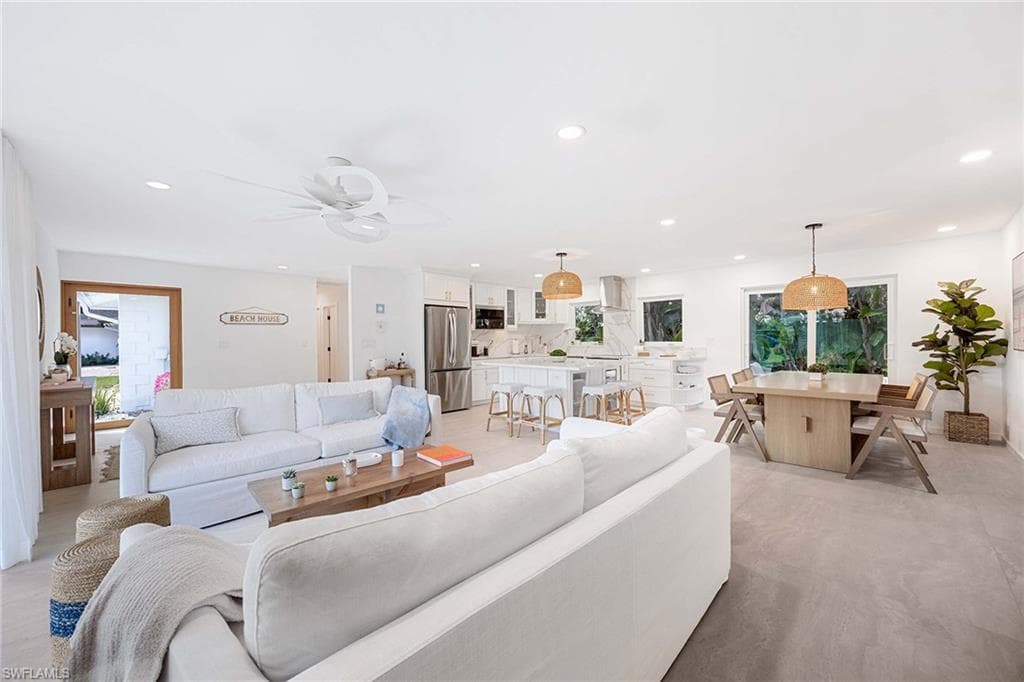 24 RIVARD RD, NAPLES FL 34112-9