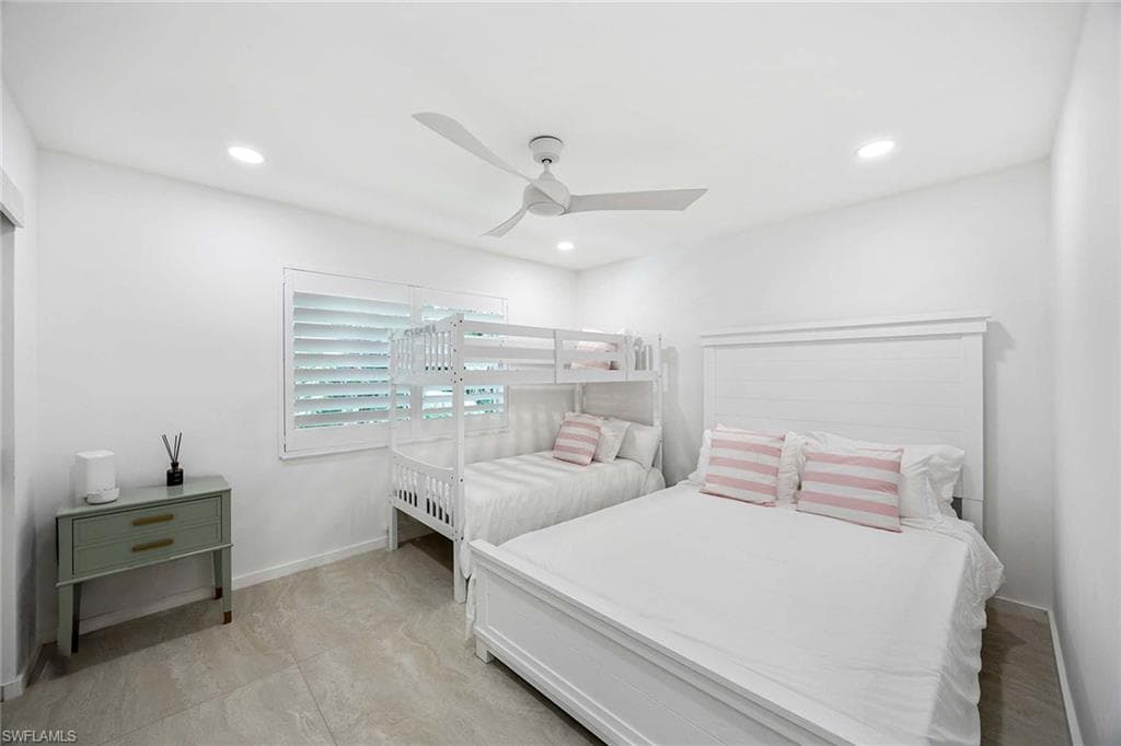 24 RIVARD RD, NAPLES FL 34112-20