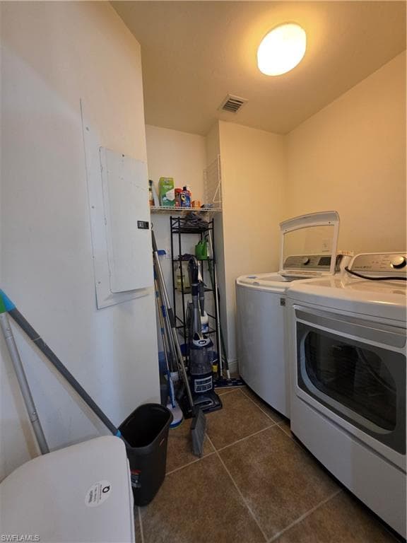 5706 Cape Harbour DR # 211, CAPE CORAL FL 33914-14