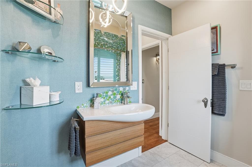 280 Primo DR, FORT MYERS BEACH FL 33931-27