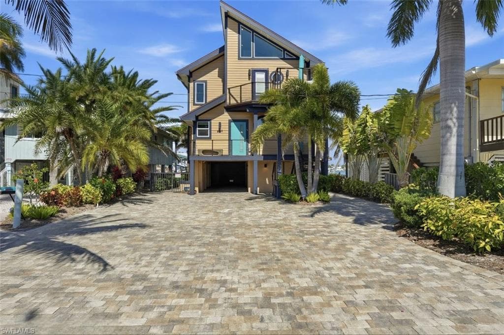 280 Primo DR, FORT MYERS BEACH FL 33931-3