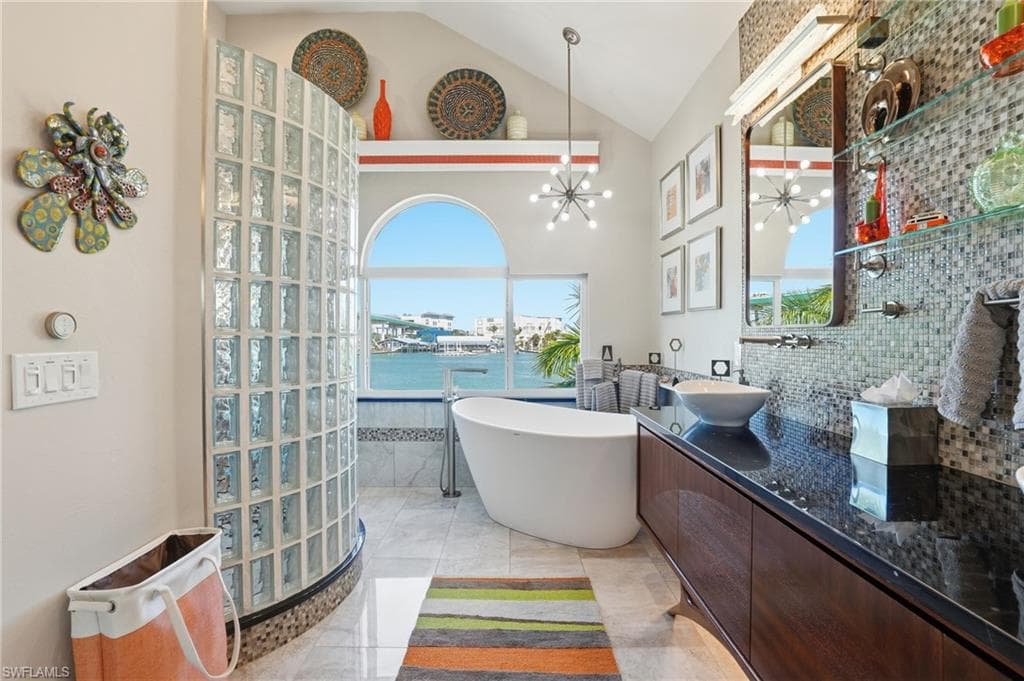 280 Primo DR, FORT MYERS BEACH FL 33931-20