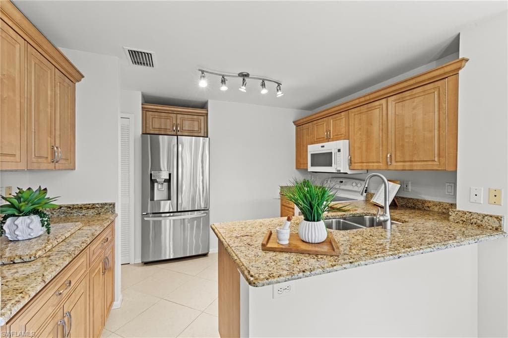 8291 Grand Palm DR 2-1