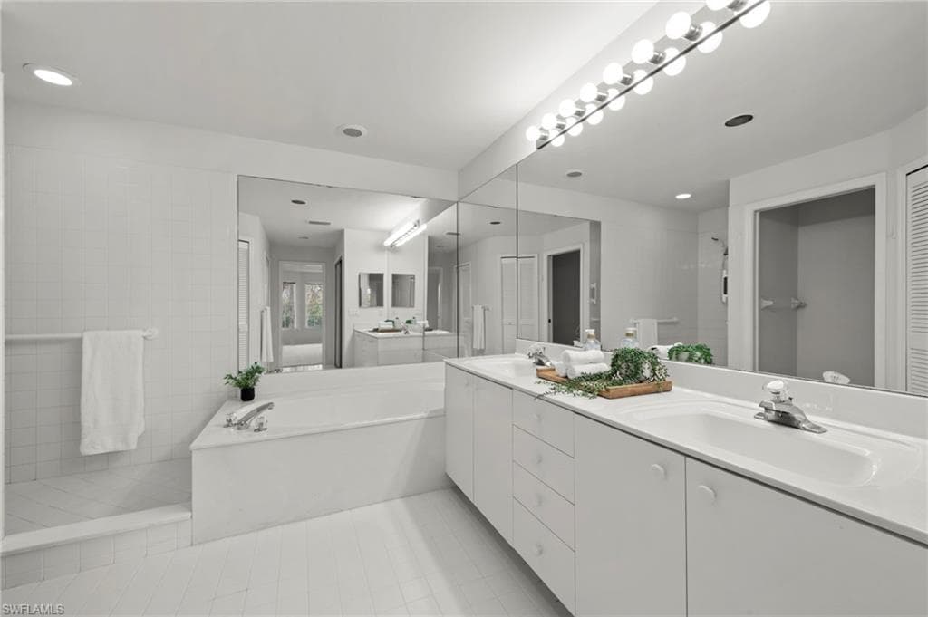 8291 Grand Palm DR 2-31
