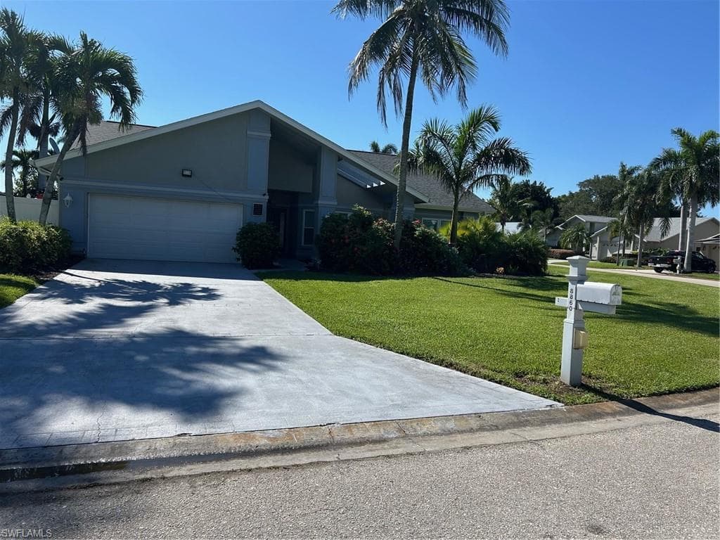 8860 Banyan Cove CIR, FORT MYERS FL 33919-5