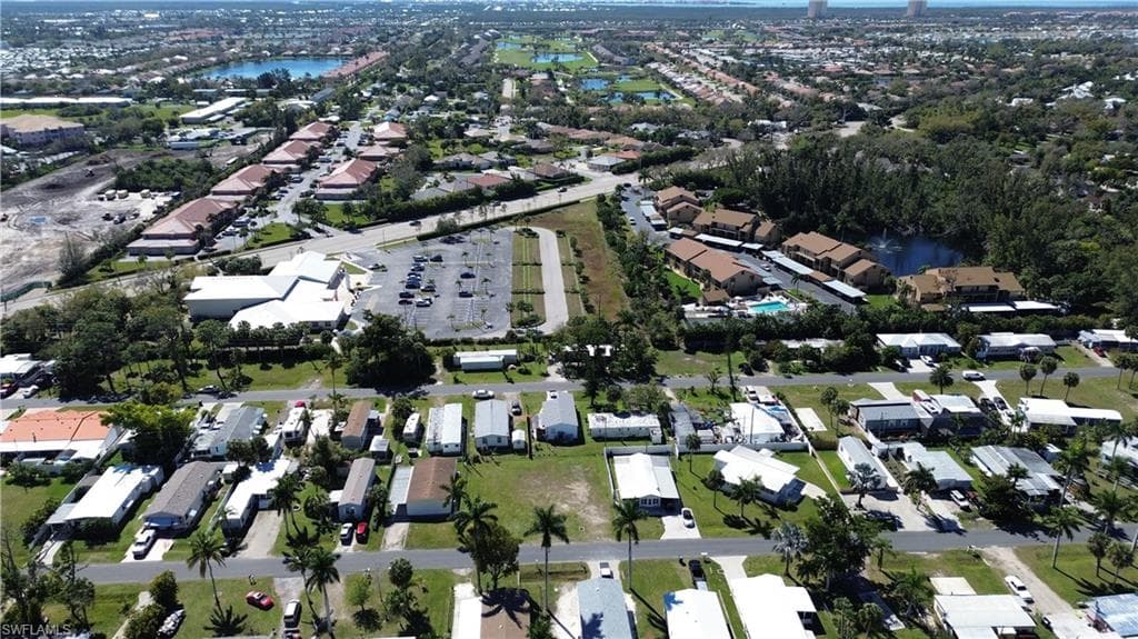 12101 Cypress DR, FORT MYERS FL 33908-16