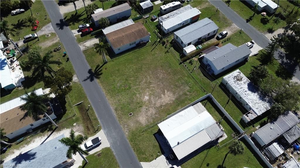 12101 Cypress DR, FORT MYERS FL 33908-21