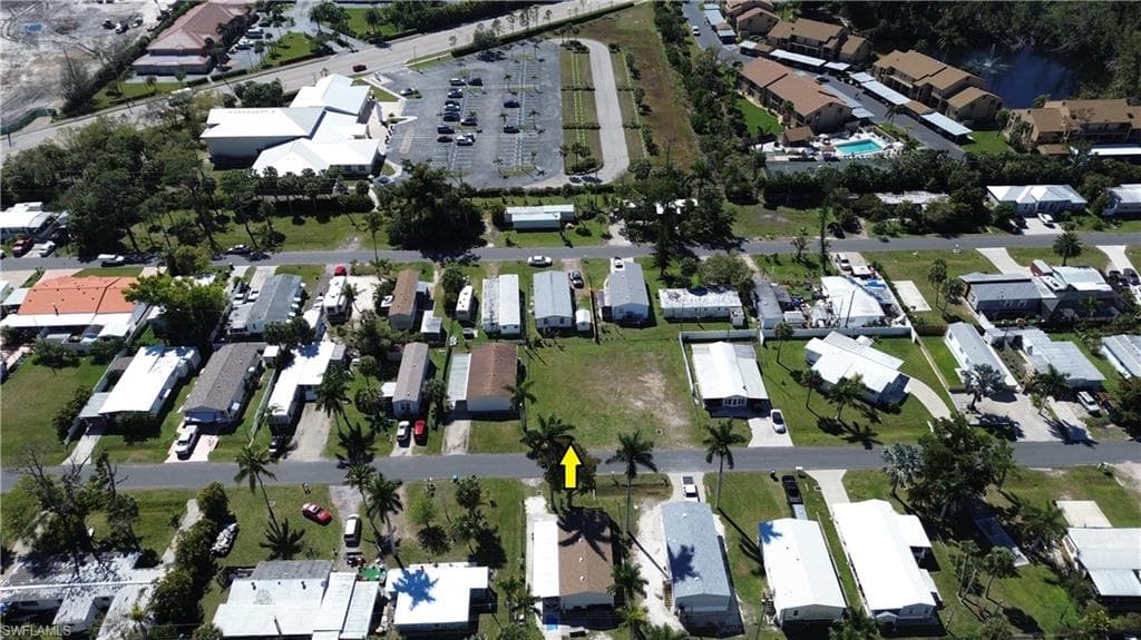 12101 Cypress DR, FORT MYERS FL 33908-6