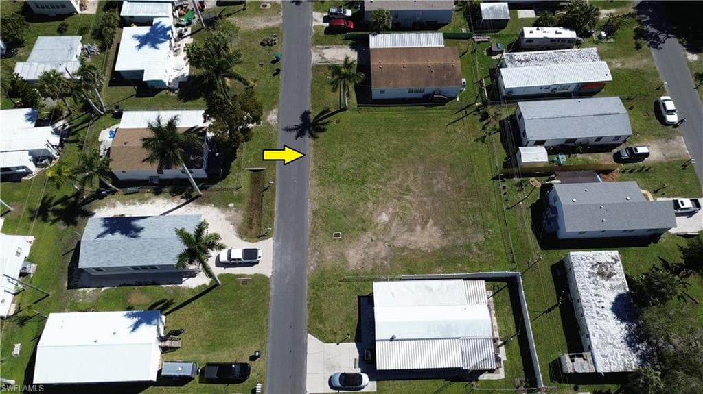 12101 Cypress DR, FORT MYERS FL 33908-19