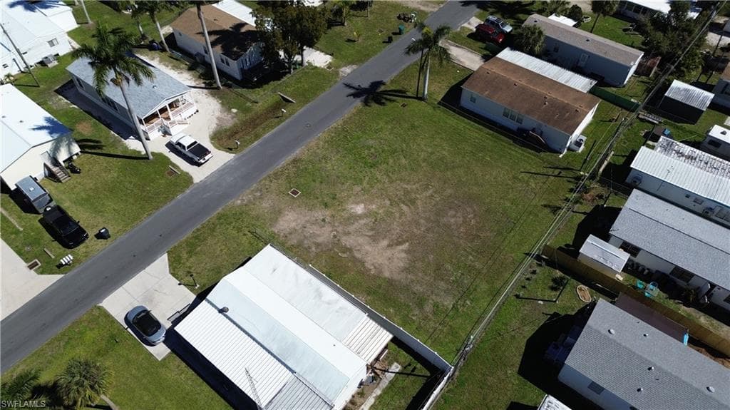 12101 Cypress DR, FORT MYERS FL 33908-9