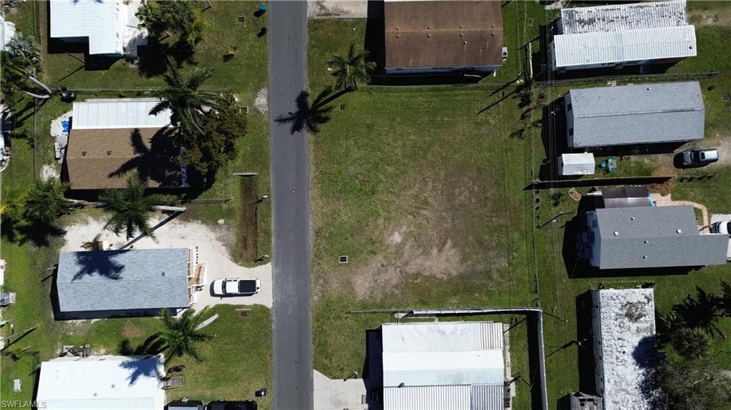 12101 Cypress DR, FORT MYERS FL 33908-10