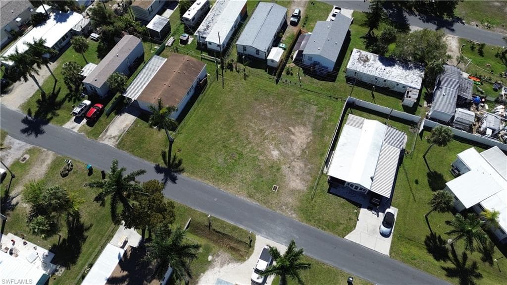 12101 Cypress DR, FORT MYERS FL 33908-7