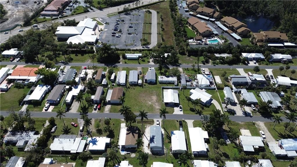 12101 Cypress DR, FORT MYERS FL 33908-20