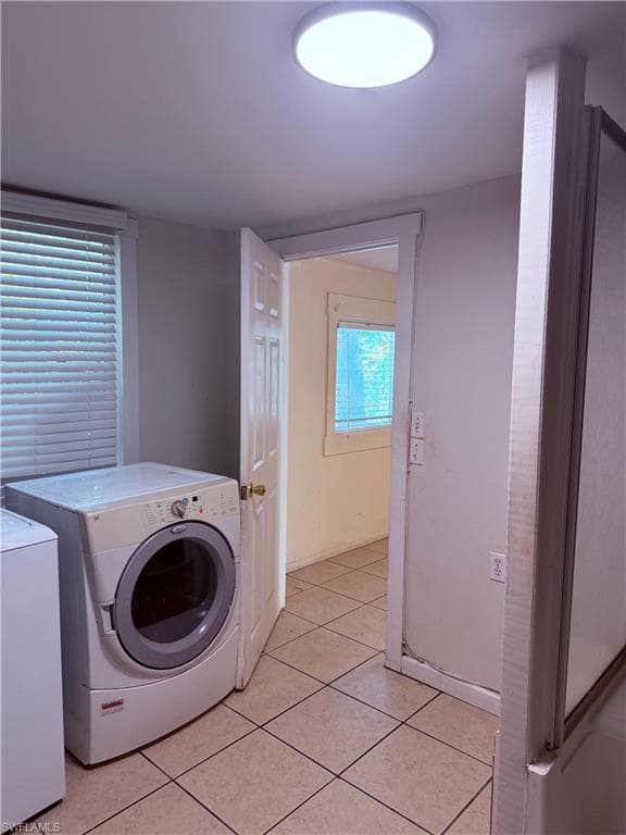 3768 Desoto AVE, FORT MYERS FL 33916-16