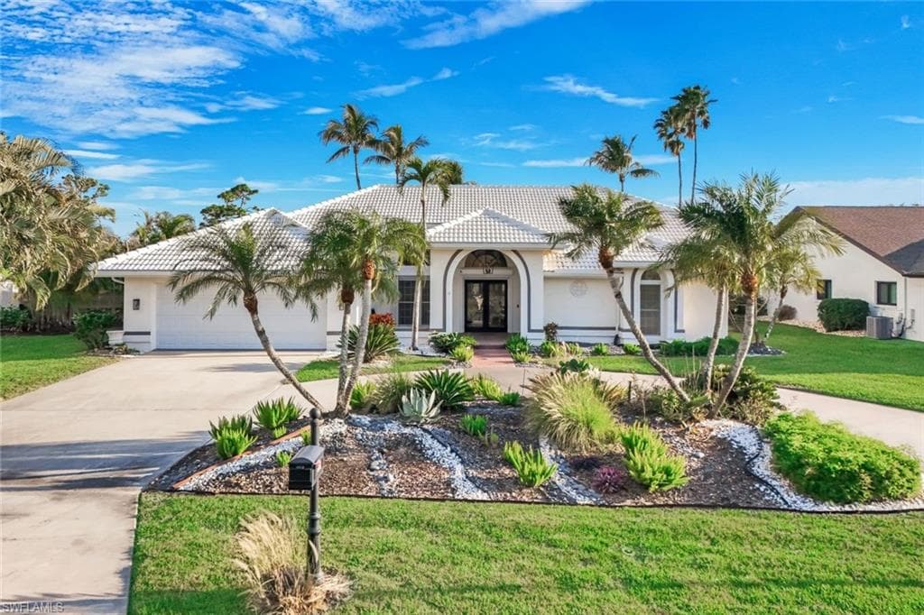 3653 Saybrook PL-36