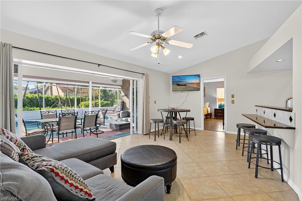 5060 Coldstream LN, NAPLES FL 34104-11