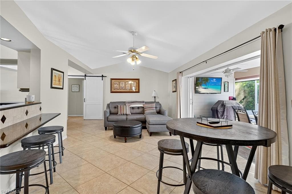 5060 Coldstream LN, NAPLES FL 34104-13