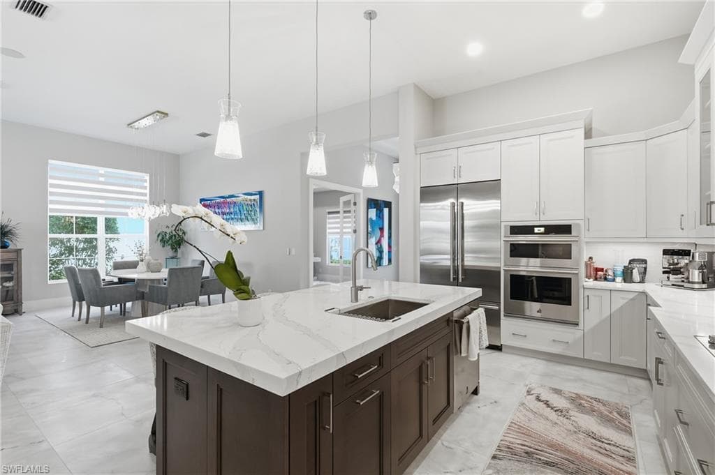9700 Moonflower LN-12