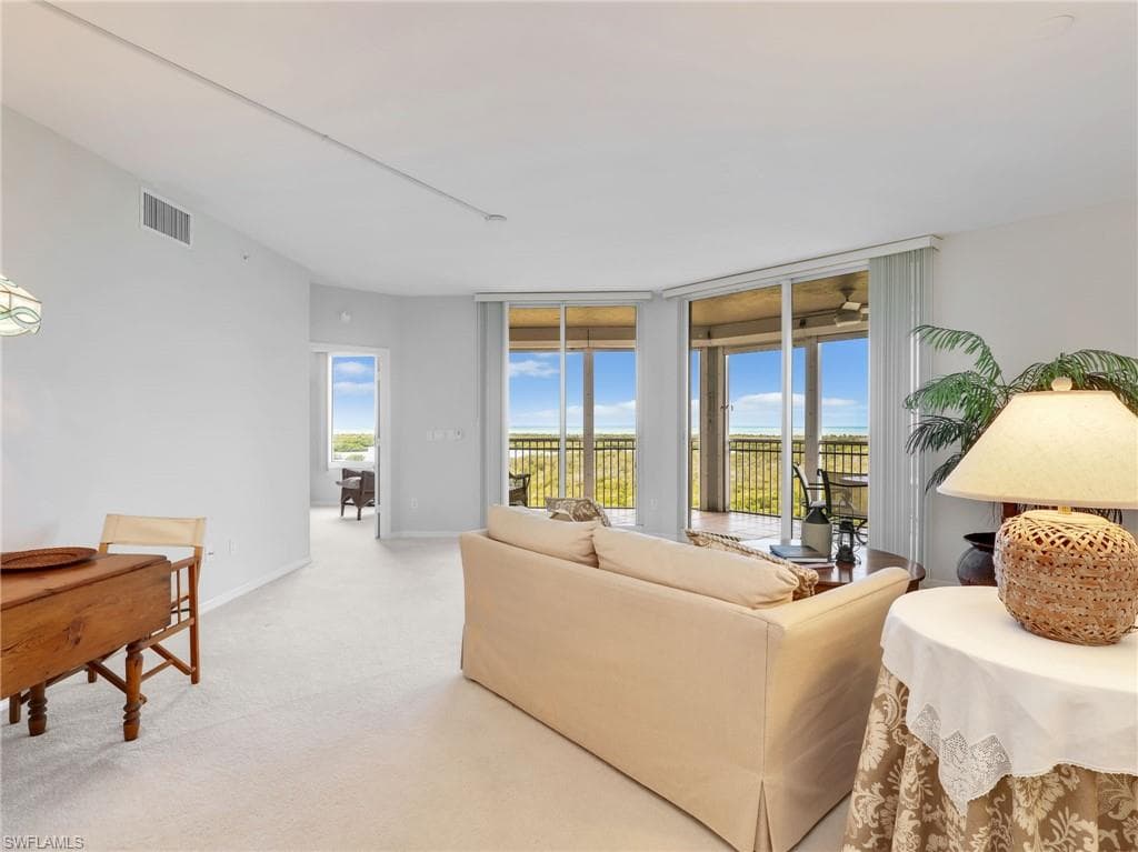1001 Arbor Lake DR 707-5
