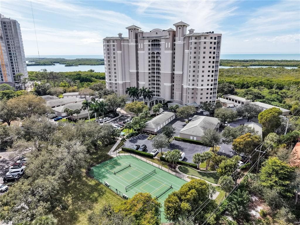 1001 Arbor Lake DR 707-28