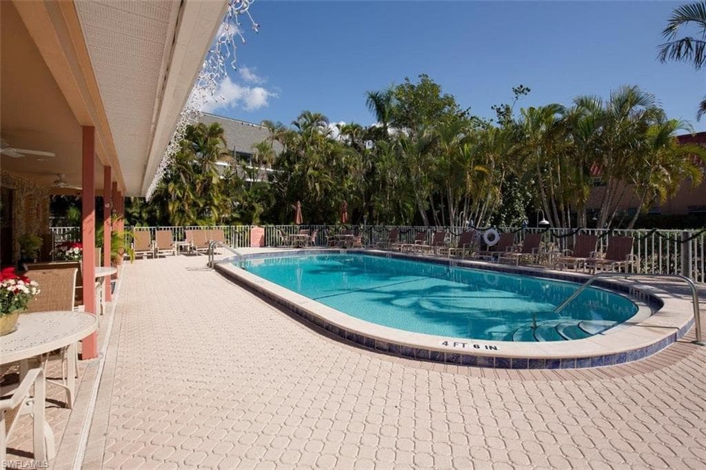 805 E Gulf DR # D, SANIBEL FL 33957-16