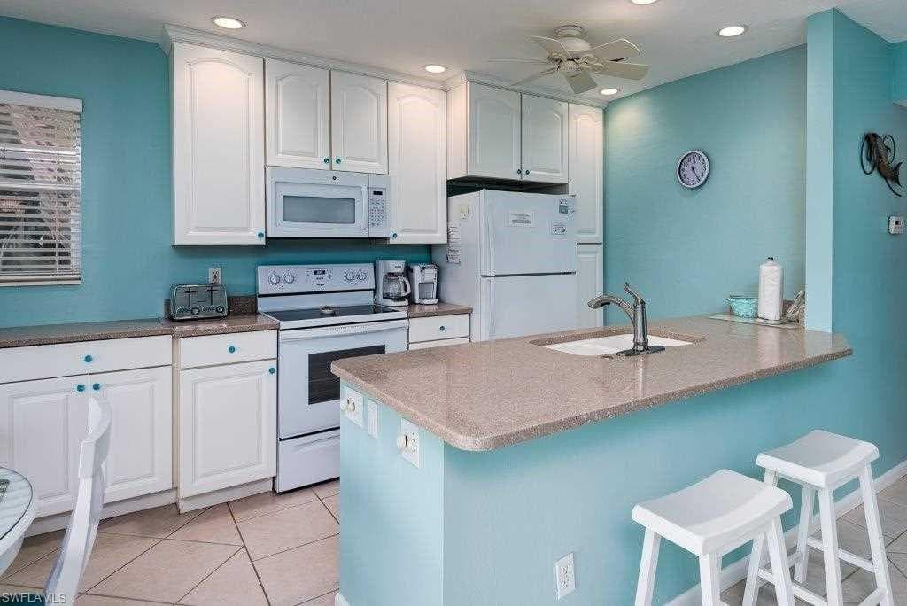 805 E Gulf DR # D, SANIBEL FL 33957-8