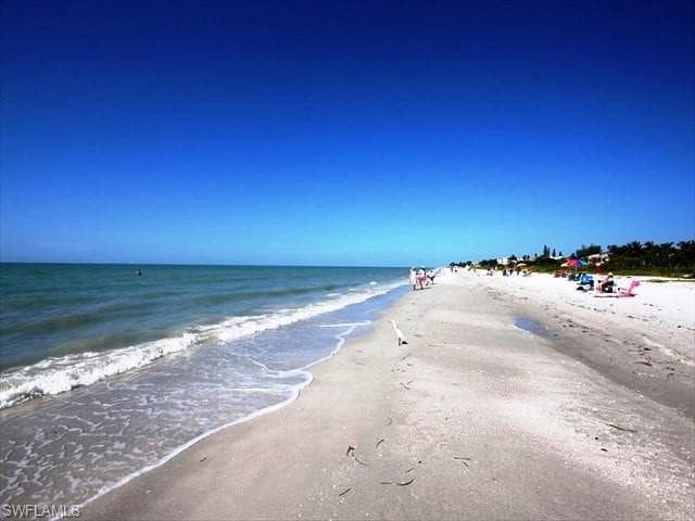 805 E Gulf DR # D, SANIBEL FL 33957-18