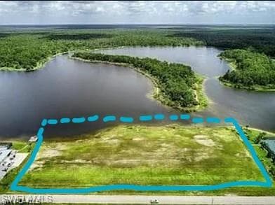 455 Shady Hollow BLVD W, NAPLES FL 34120-1